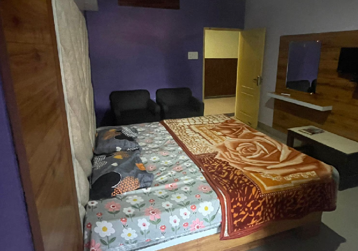 1 x Deluxe Room tripple Bed